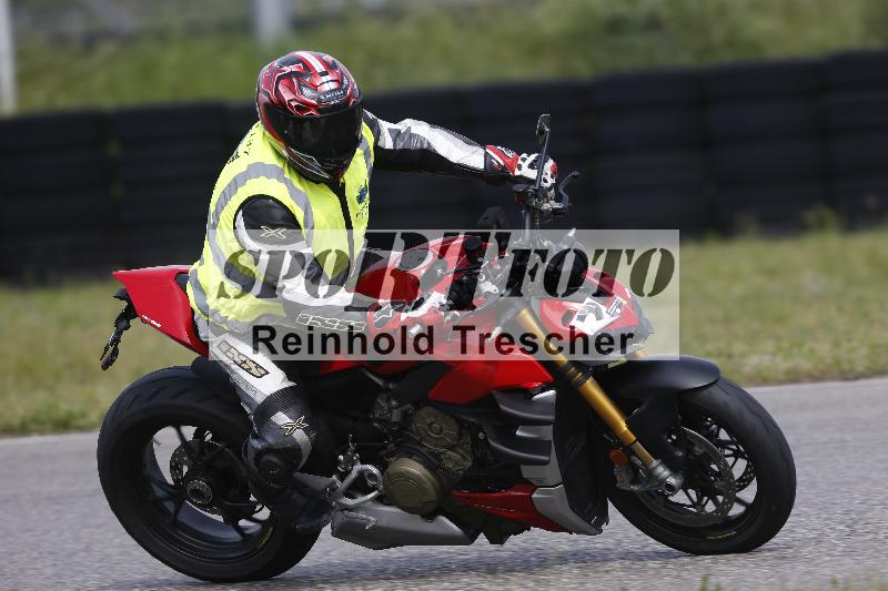 /Archiv-2024/17 01.05.2024 Speer Racing ADR/Schnuppertraining